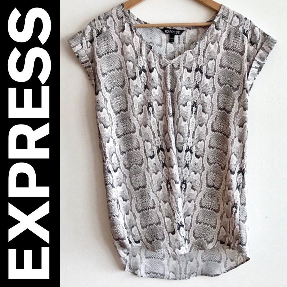 EXPRESS Snakeskin Short Sleeve Top (S)
